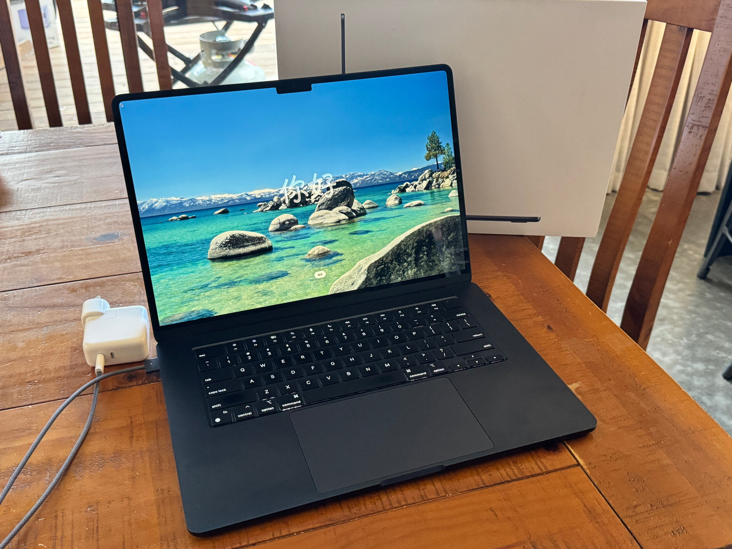 MacBook Air M2 2023 8GB / 256GB