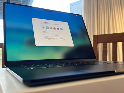 MacBook Air M2 2023 8GB / 256GB